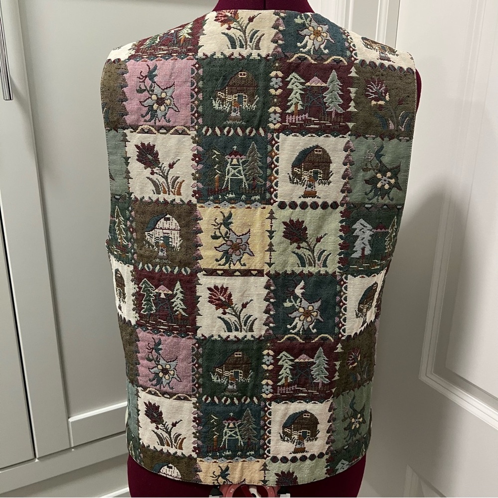 LANA LEE Tapestry Patchwork Lined Vest with Christmas Patterns Brass Buttons - Picture 5 of 13